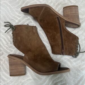 Jeffrey Campbell “Ibiza” Suede Peep-Toe Sandal Booties – Tan | Sz 8 | NWOB